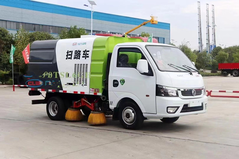 掃路車廠家—東風途逸掃路車產品推薦