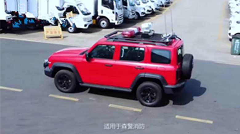 300通信指揮消防車情係國防，助力應急!